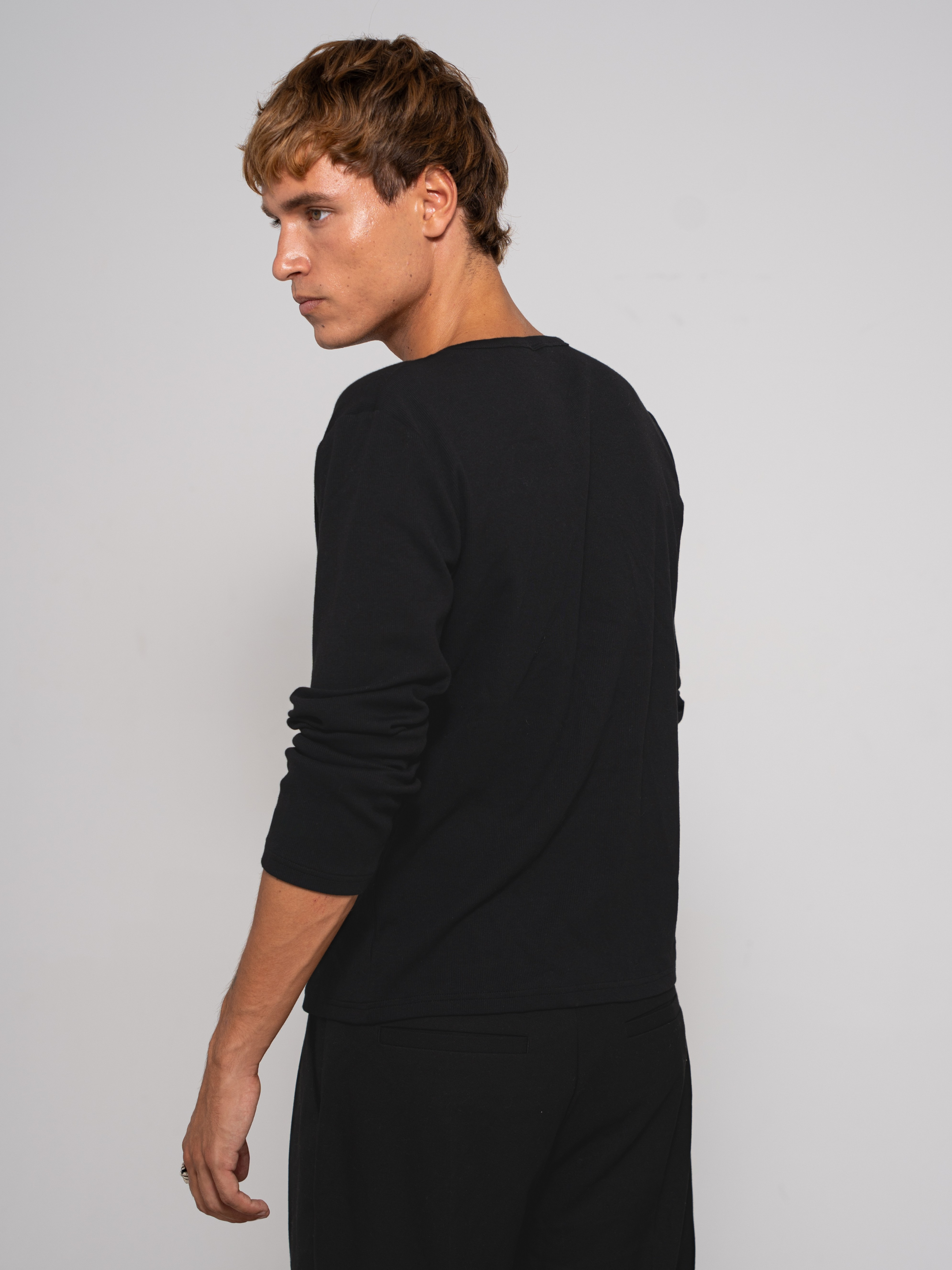 Ribbed Button-Up Longsleeve